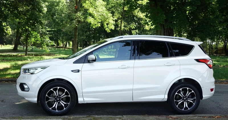 Ford Kuga cena 84990 przebieg: 42000, rok produkcji 2019 z Szprotawa małe 781